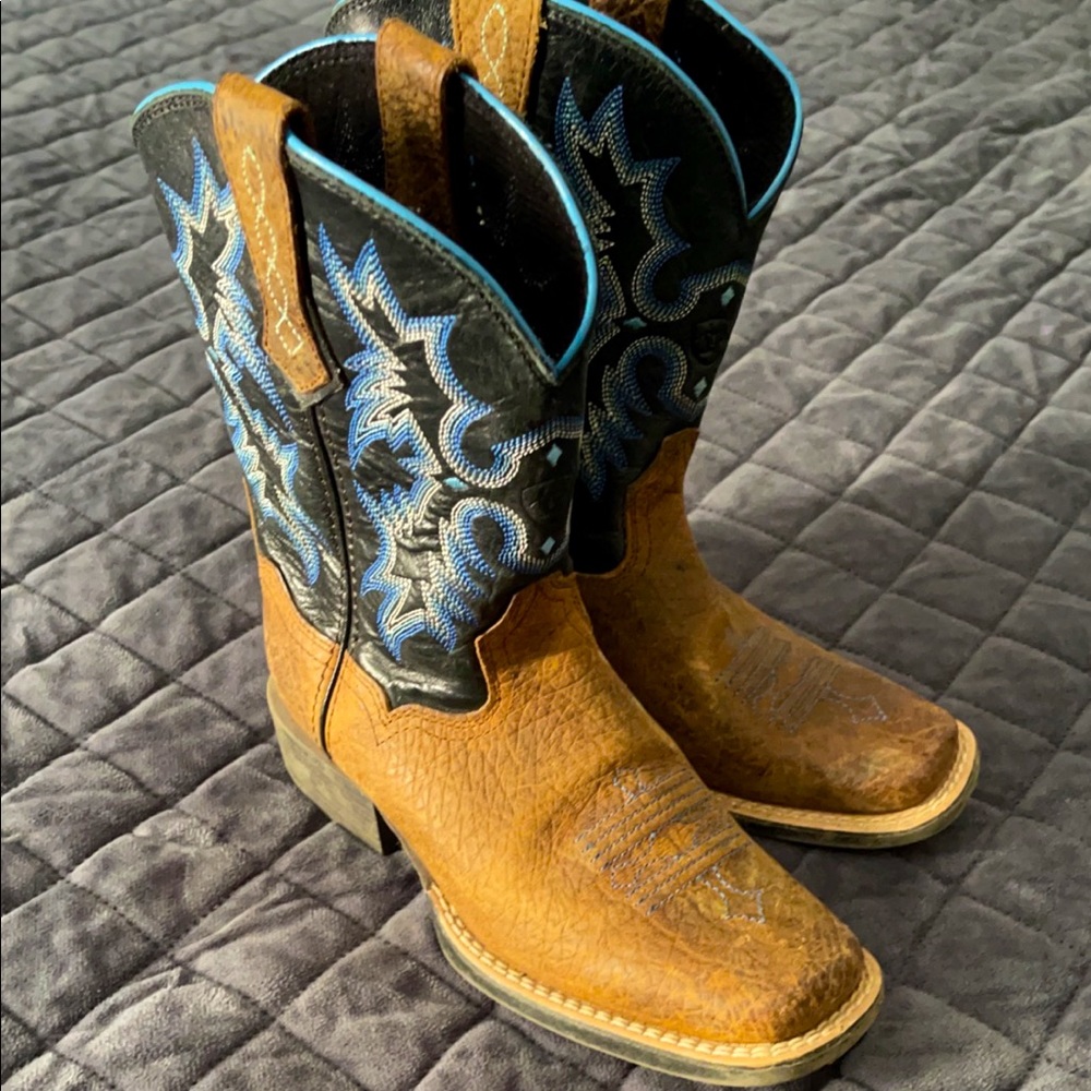 Kids Ariat boots